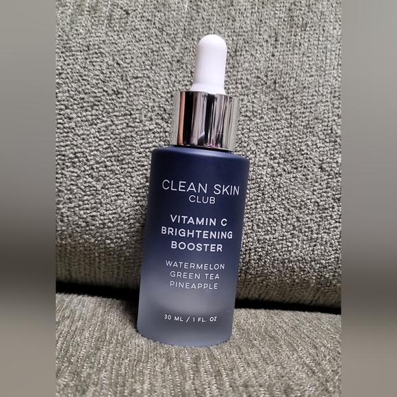 Clean Skin Club - Vitamin C Brightening Booster - Picture 4 of 7